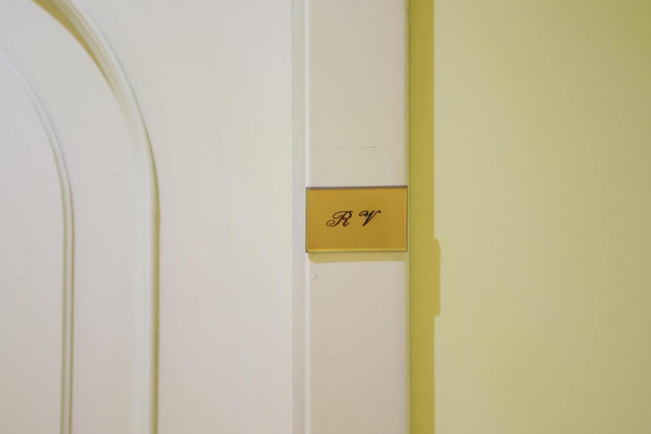 Piazza Dante Suites By Wonderful Italy Naples Exterior photo